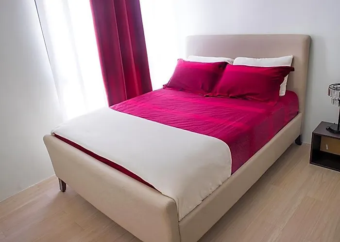 Hotel Vinia Residences Away From